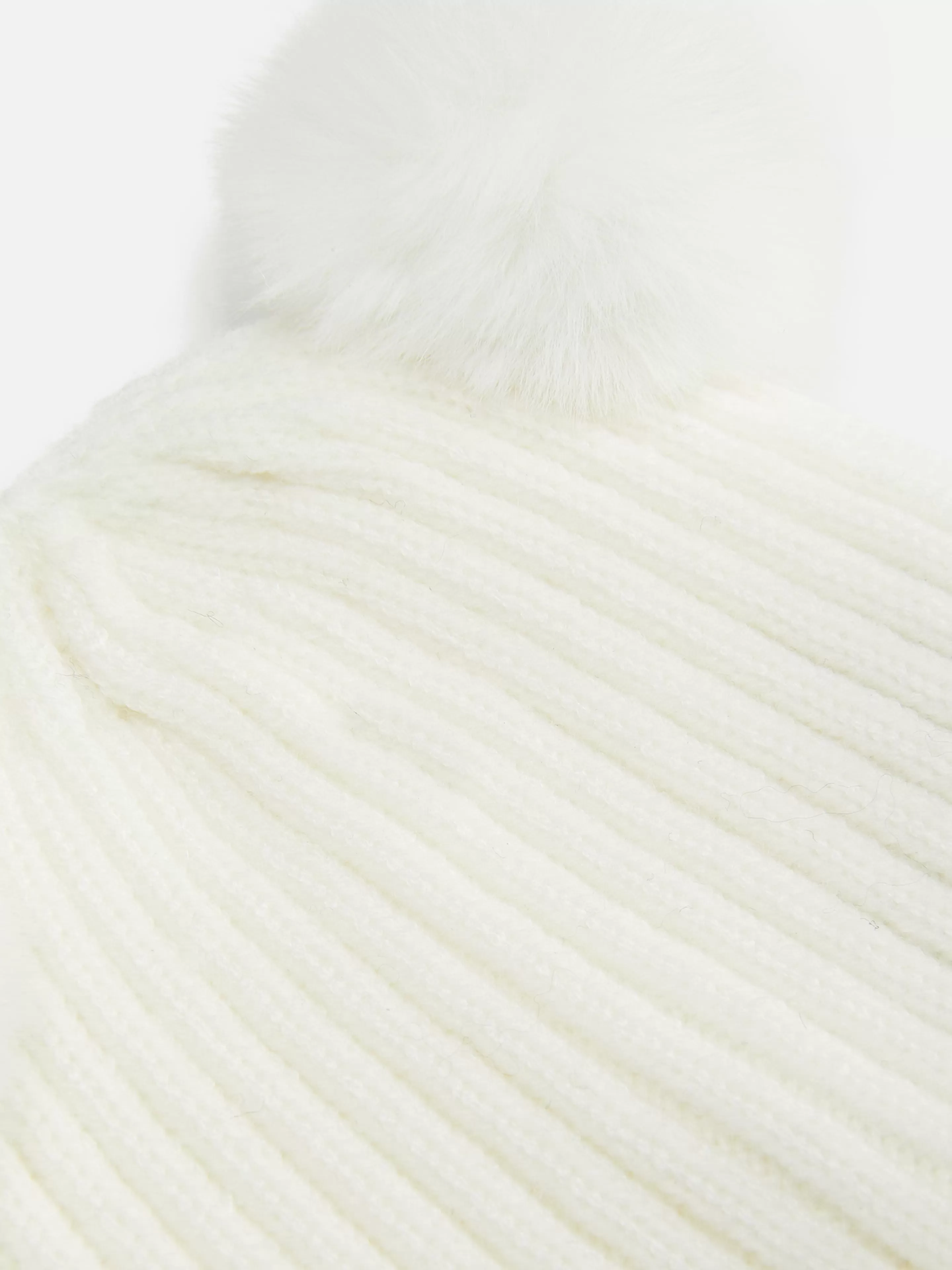 Bonnet En Maille à Pompon-Primark Fashion