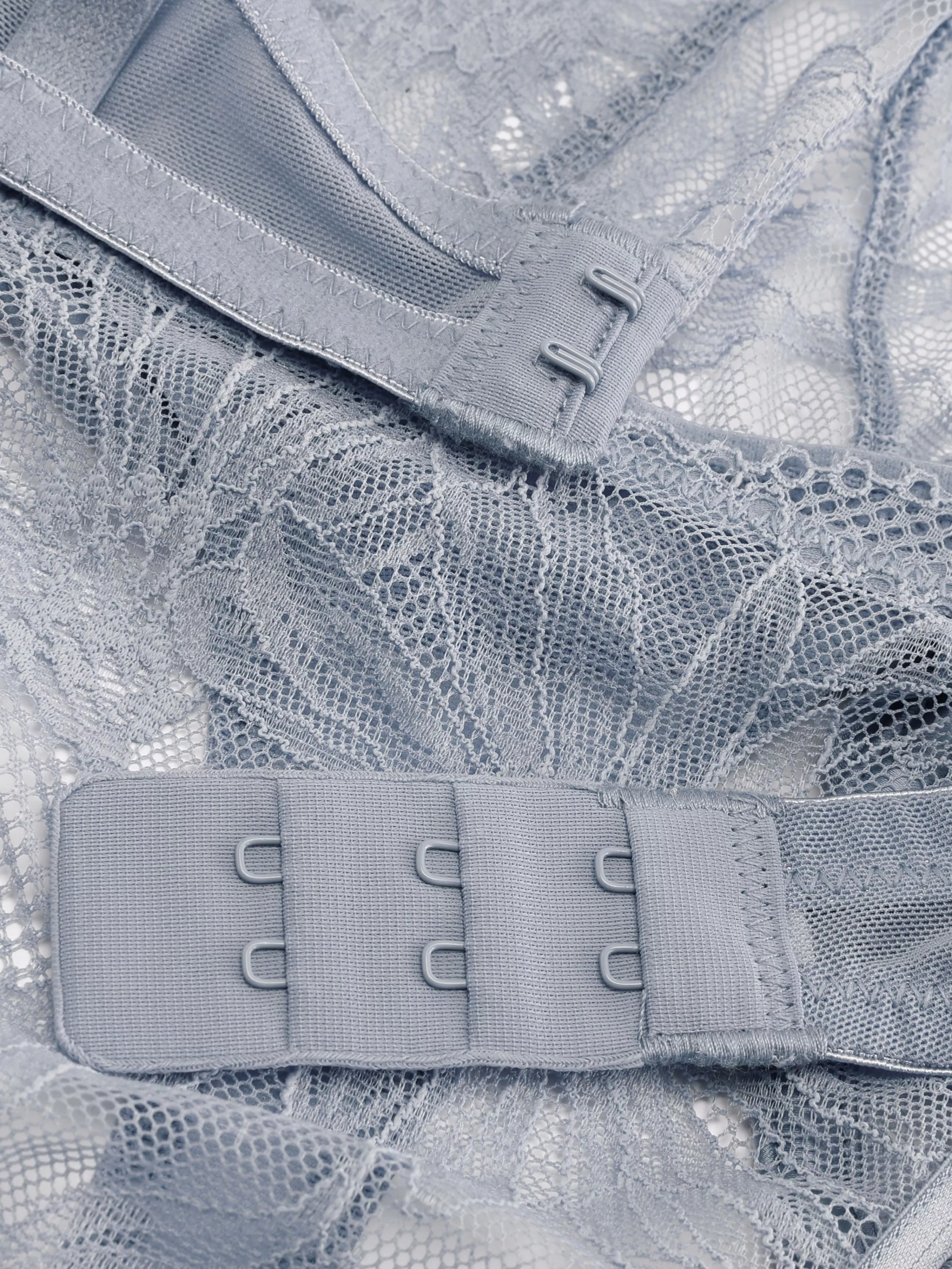 Ensemble Soutien-gorge Non Rembourré Et String En Dentelle-Primark Sale